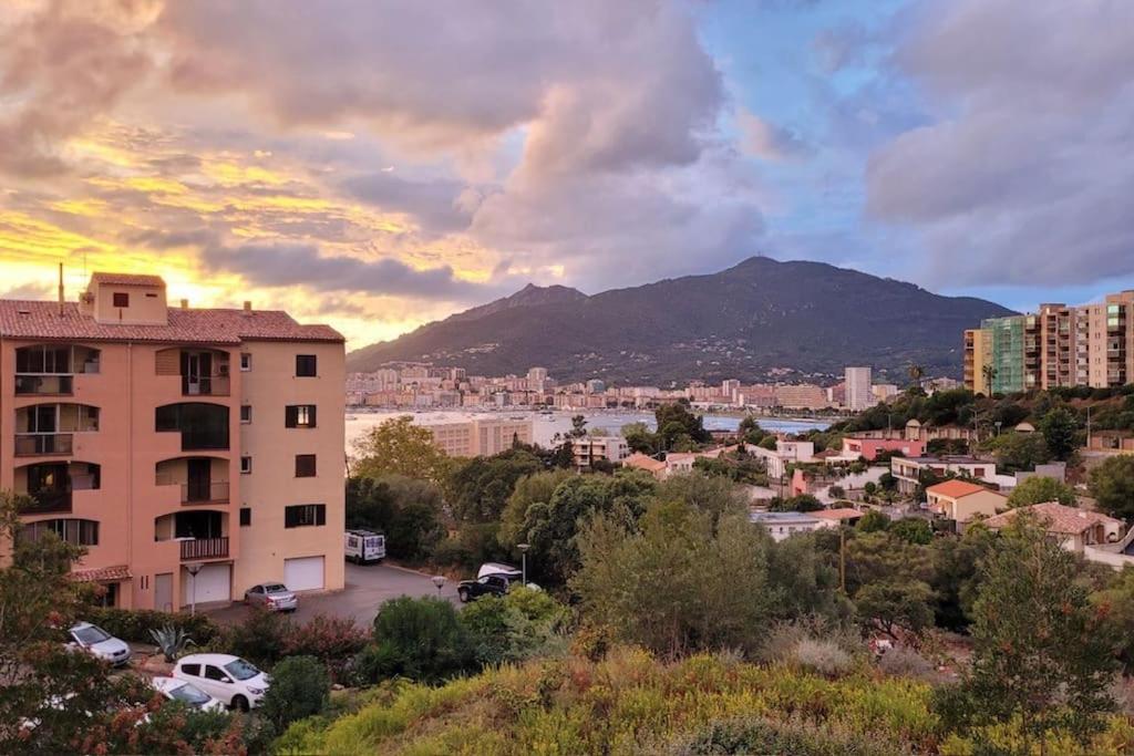 Appartement Magnifique T2 Ajaccio à Ajaccio  Extérieur photo